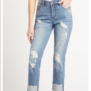 Kut from Cloth Distressed Catherine Boyfriend Jeans size 6